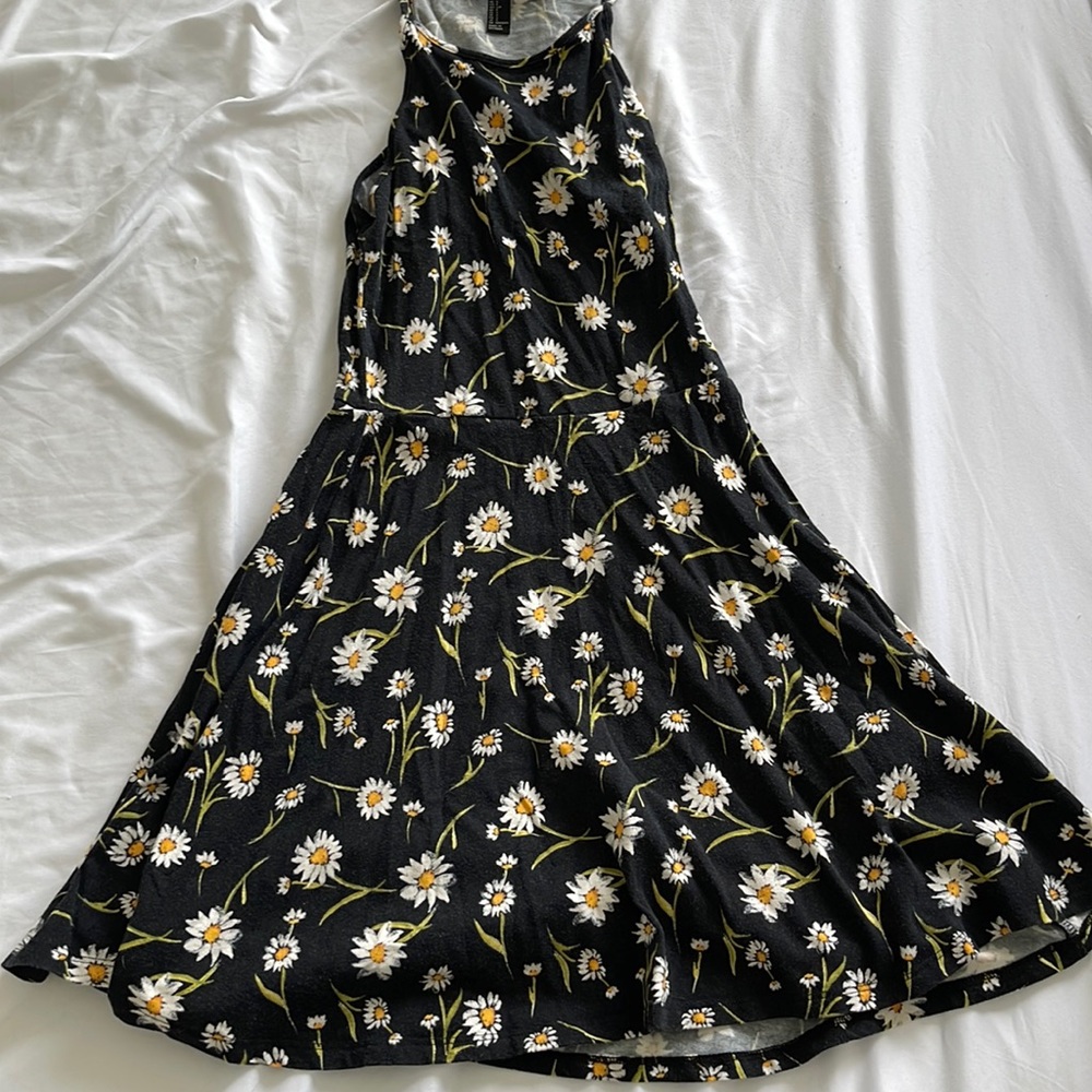 Forever 21 Black Floral High-Necked Dress - Size S